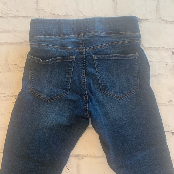 Old Navy RockStar Elastic Waist Skinny Jeans - Picture 4 of 5